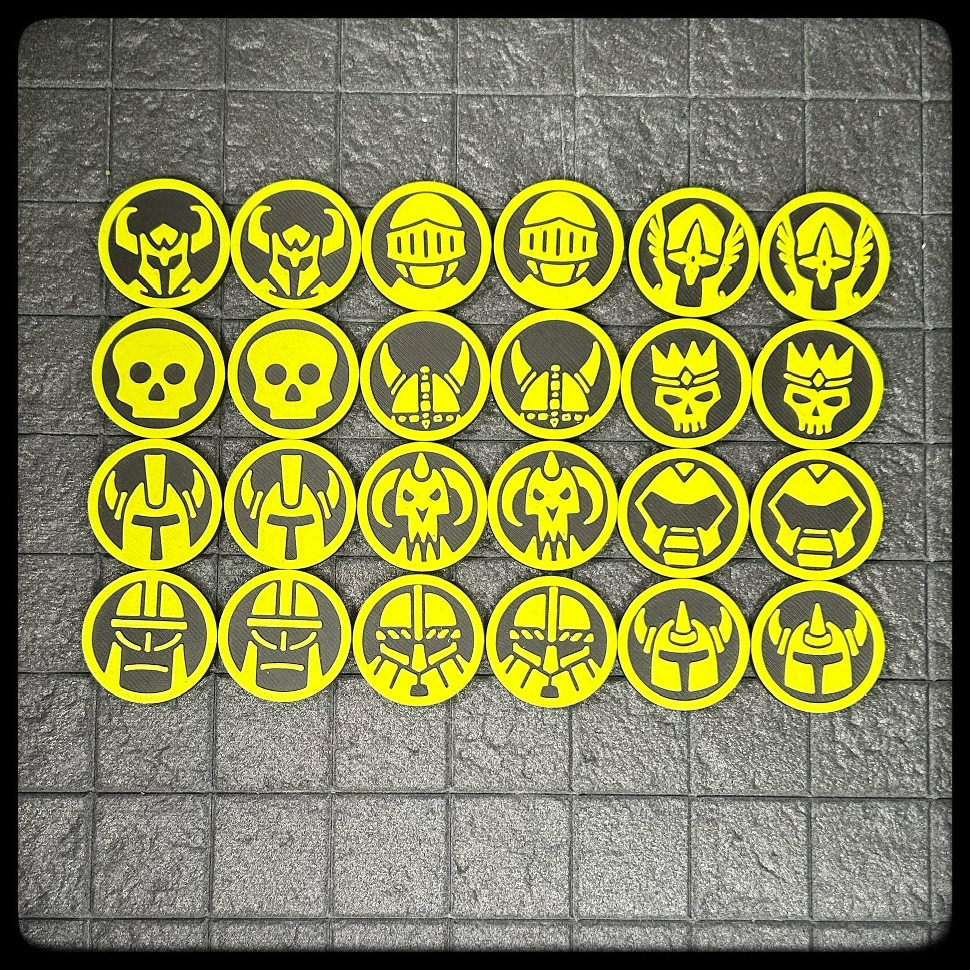 DnD Character Helms and Skulls Tokens –Perfect Dungeon Master gift. 3D printed for DnD, Pathfinder & DnD accessory/DnD gift idea. - HouseofBlackGames