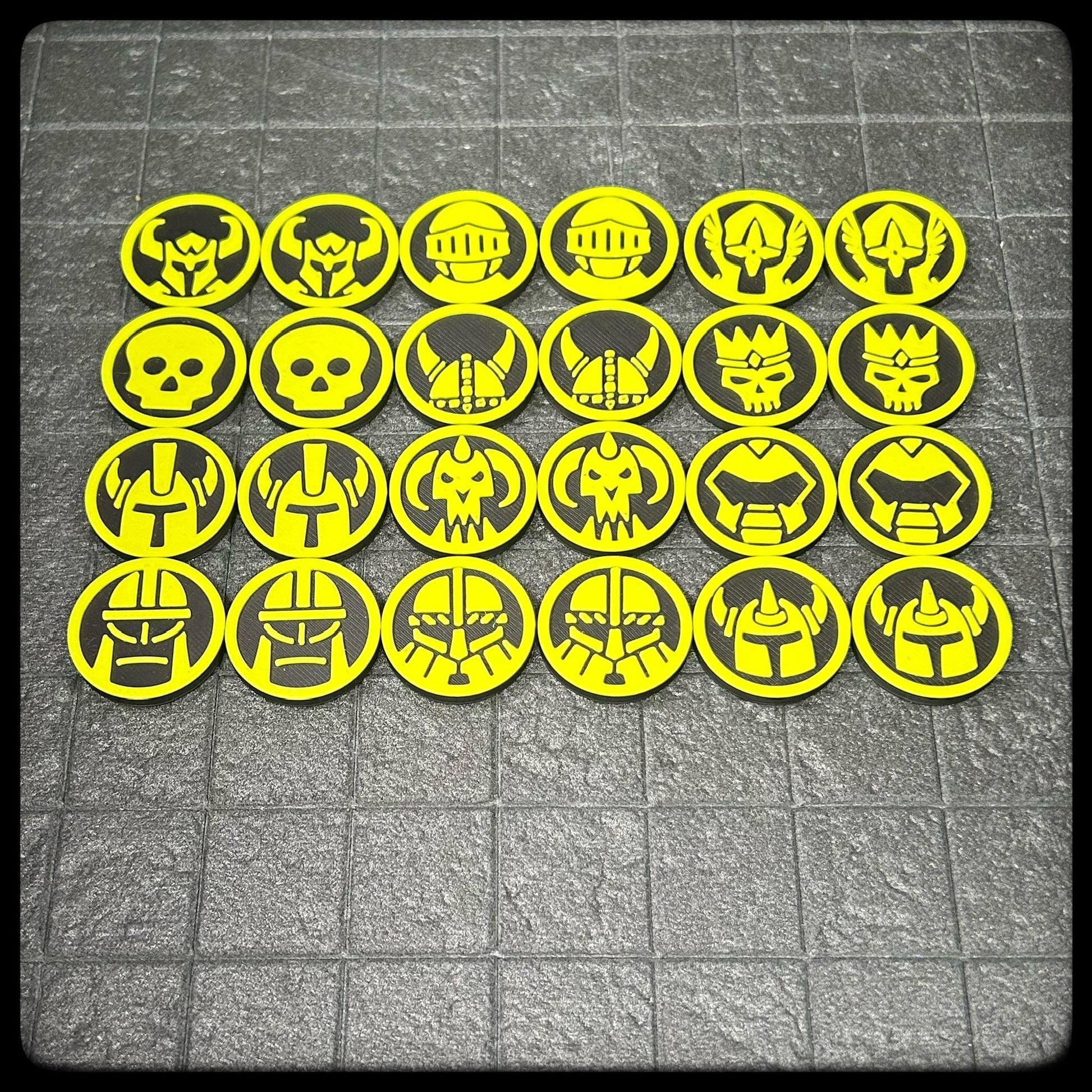 DnD Character Helms and Skulls Tokens –Perfect Dungeon Master gift. 3D printed for DnD, Pathfinder & DnD accessory/DnD gift idea. - HouseofBlackGames