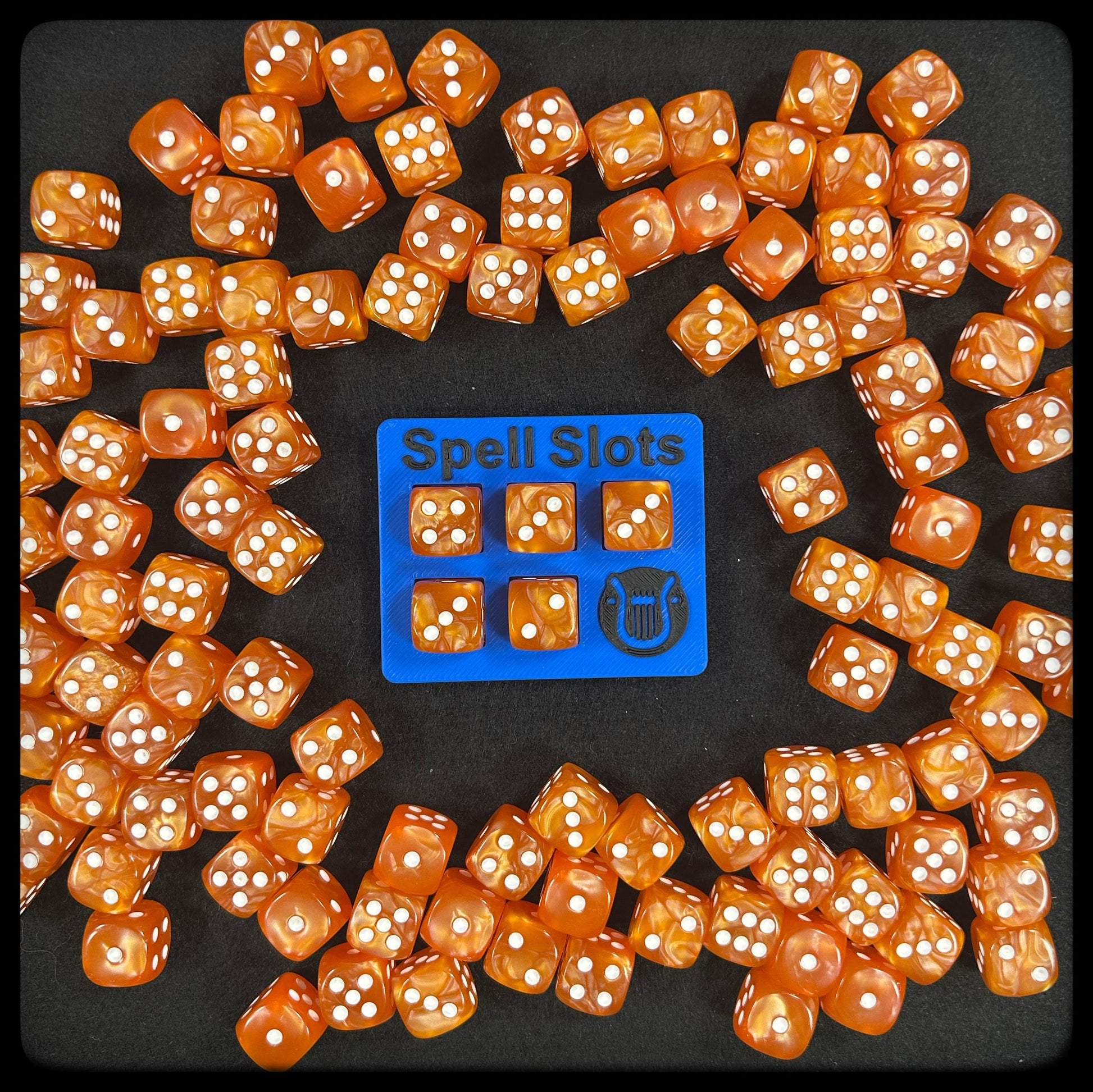 DnD Bard Spell Tracker & D6 Dice – 3D Printed. DnD Accessory and Dnd Gift idea. Holds D6 Dice. Full or half caster size. - HouseofBlackGames