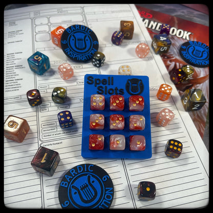 DnD Bard Spell Tracker & D6 Dice – 3D Printed. DnD Accessory and Dnd Gift idea. Holds D6 Dice. Full or half caster size. - HouseofBlackGames