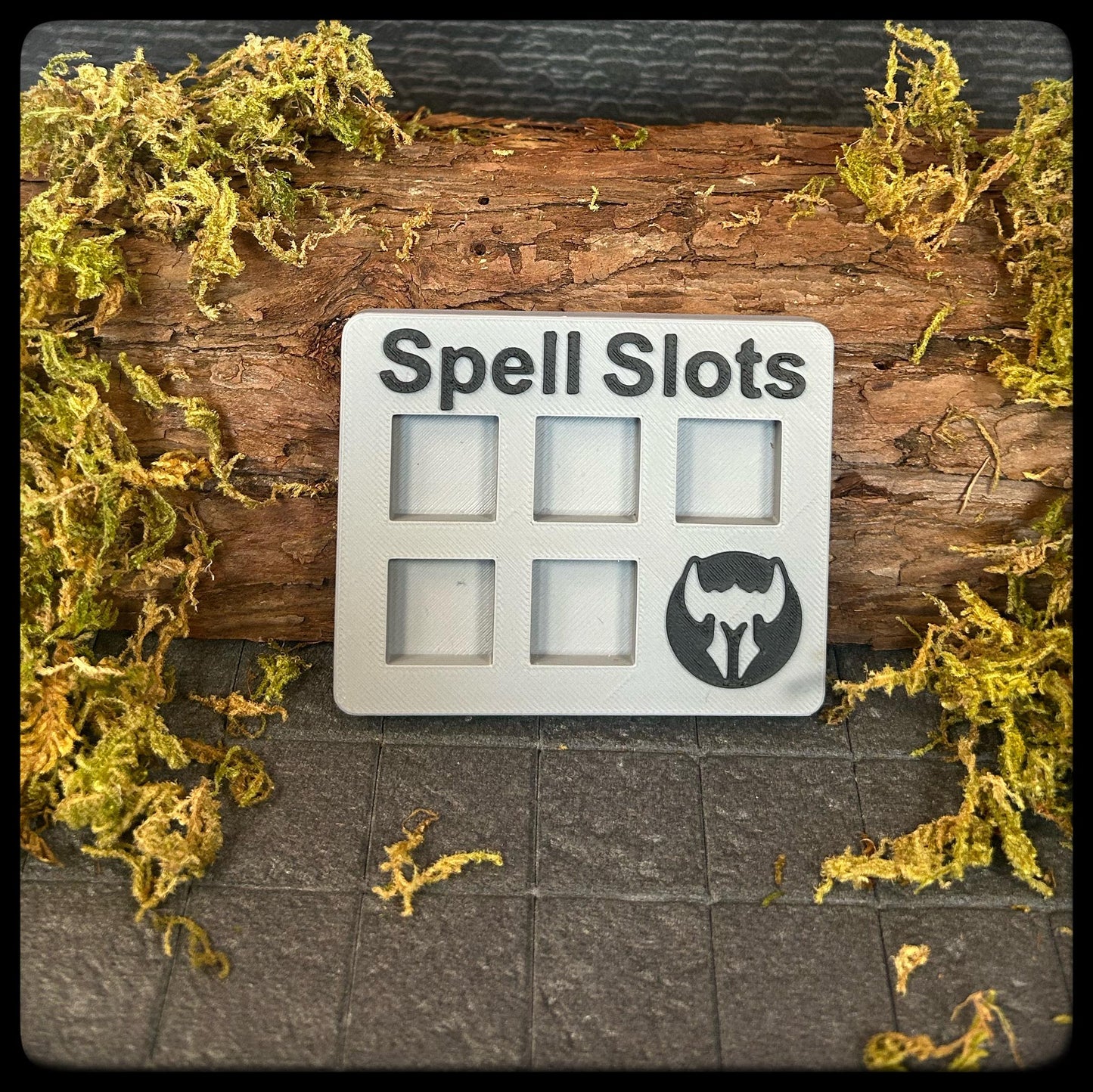DnD Paladin Spell Tracker & D6 Dice – 3D Printed. DnD Accessory and Dnd Gift idea. Holds D6 Dice. Large or Small half-caster size. - HouseofBlackGames